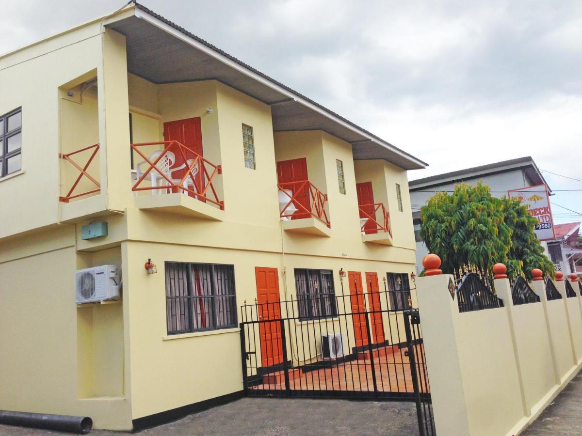 Sundeck Suites Boissiere Village Exterior foto